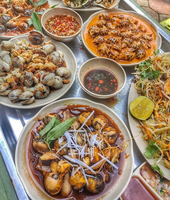 Địa điểm ăn ốc hấp dẫn không thể bỏ qua tại Sài Gòn